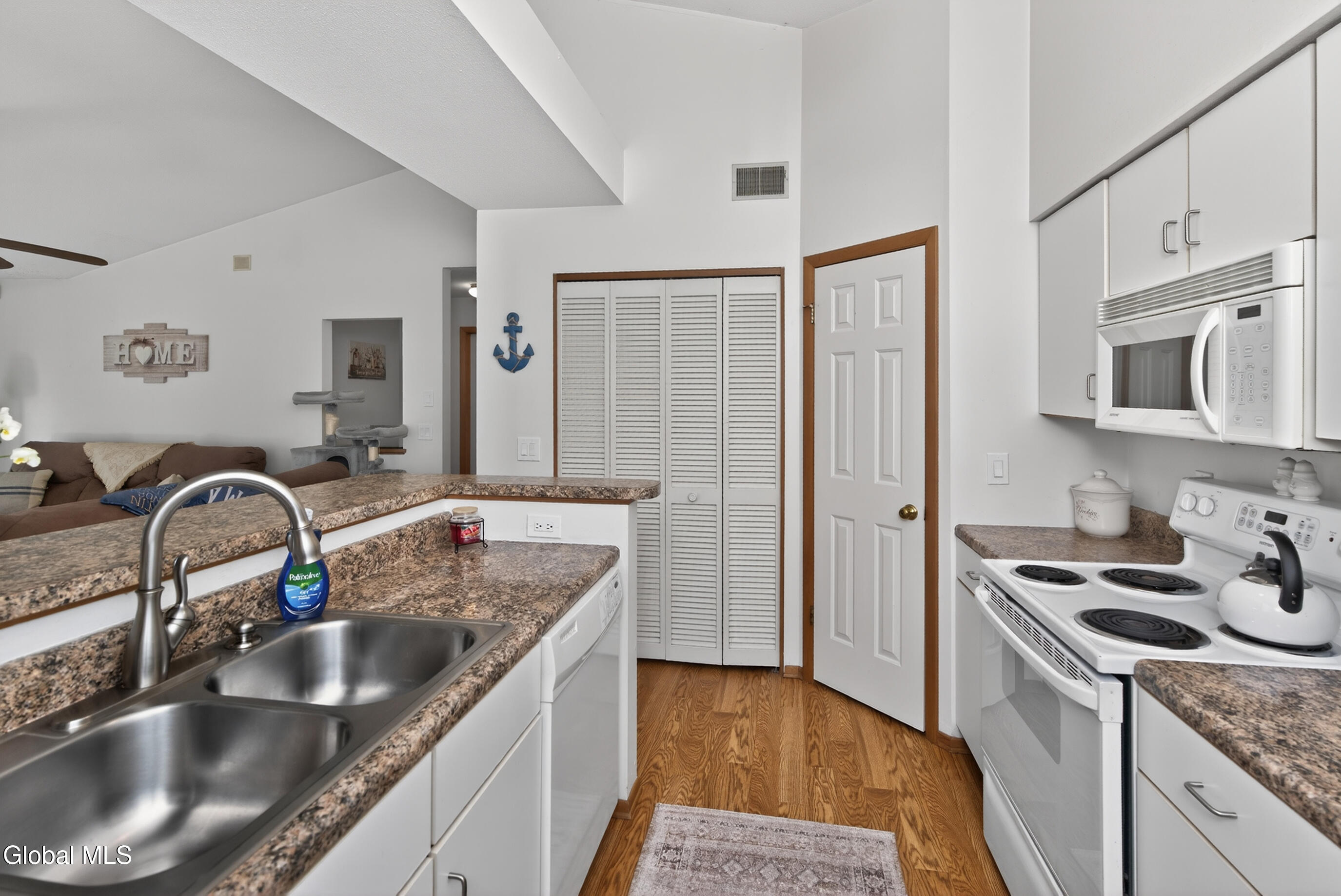 321 Diamond Rock Circle Troy NY 12182