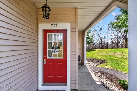 321 Diamond Rock Circle Troy NY 12182