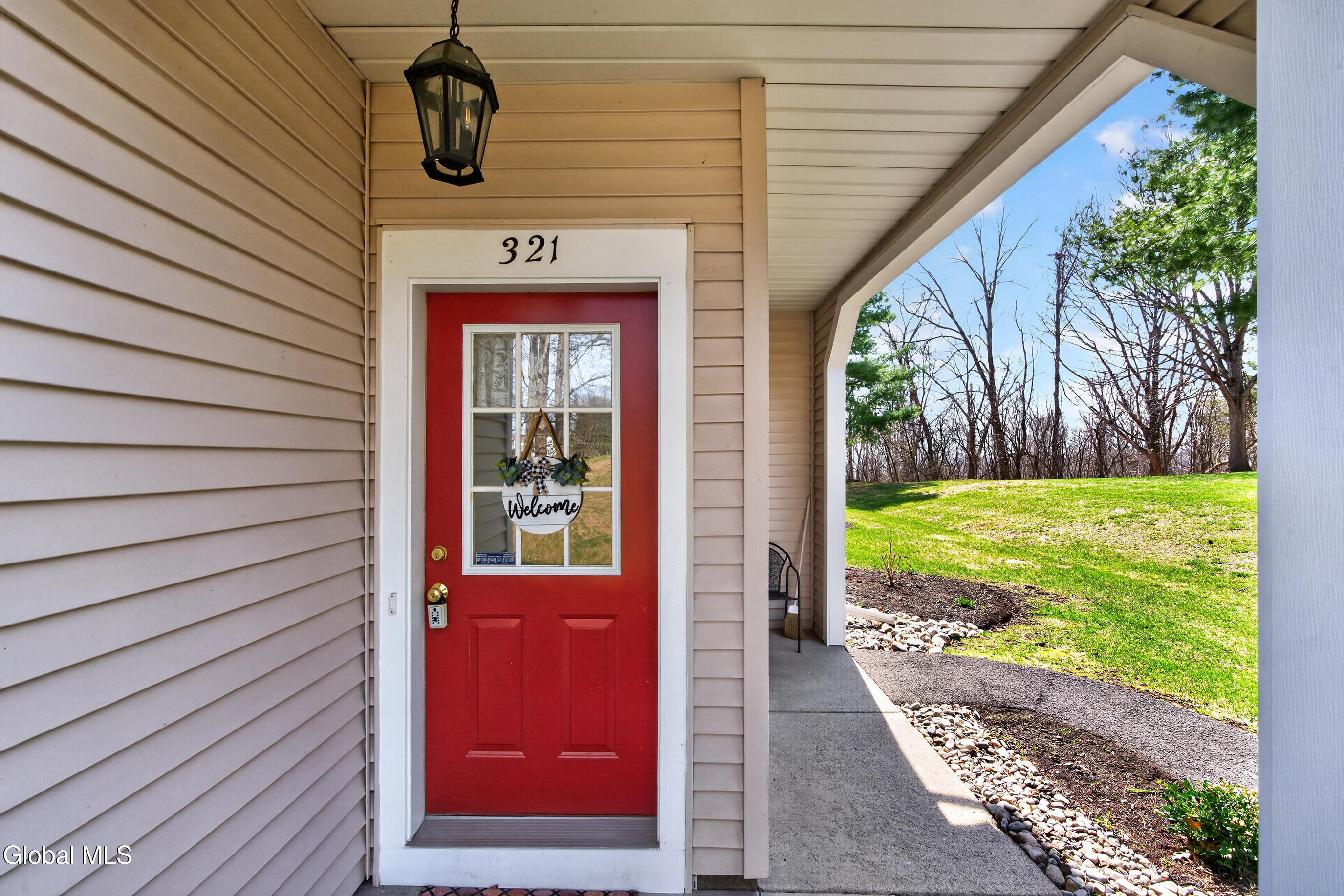 321 Diamond Rock Circle Troy NY 12182