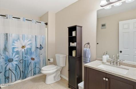 126 Bridgewood Lane Watervliet NY 12189