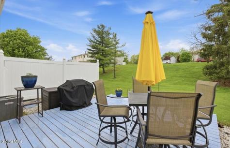 126 Bridgewood Lane Watervliet NY 12189