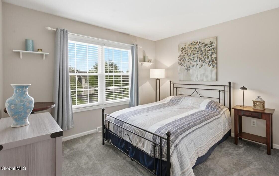 126 Bridgewood Lane Watervliet NY 12189