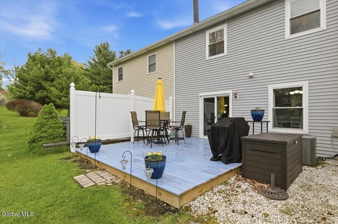 126 Bridgewood Lane Watervliet NY 12189