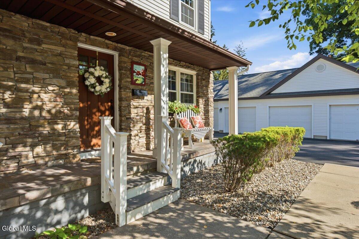 11 Cottage Street Saratoga Springs NY 12866