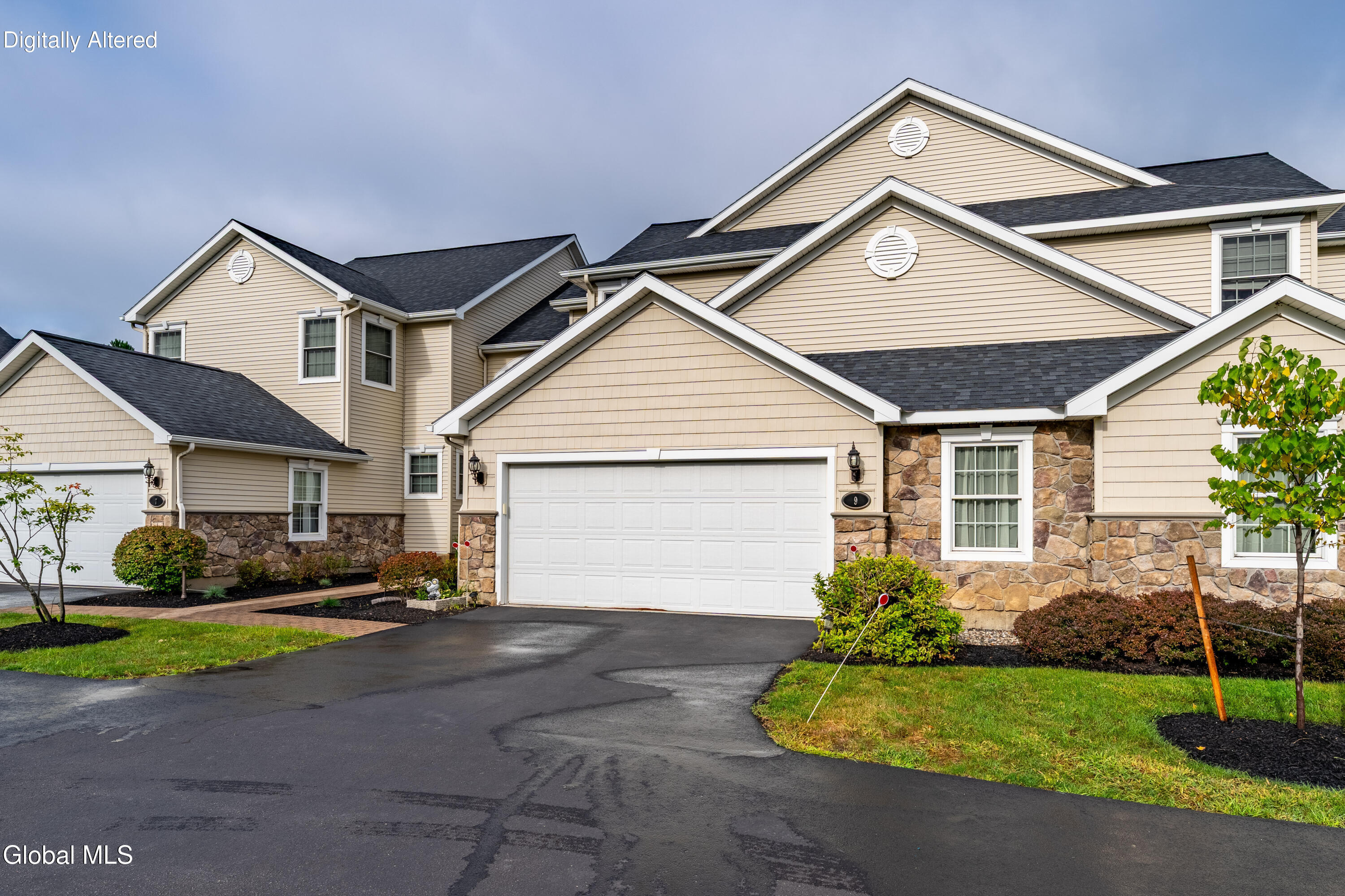 9 Davis Court Albany NY 12208