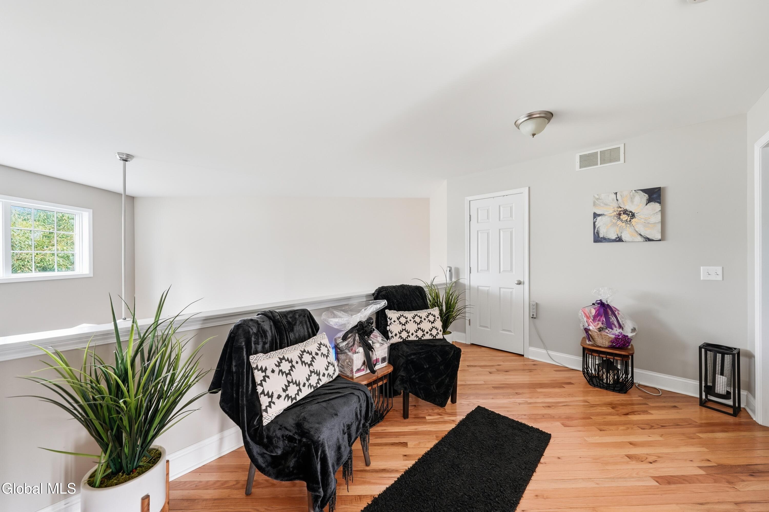 9 Davis Court Albany NY 12208