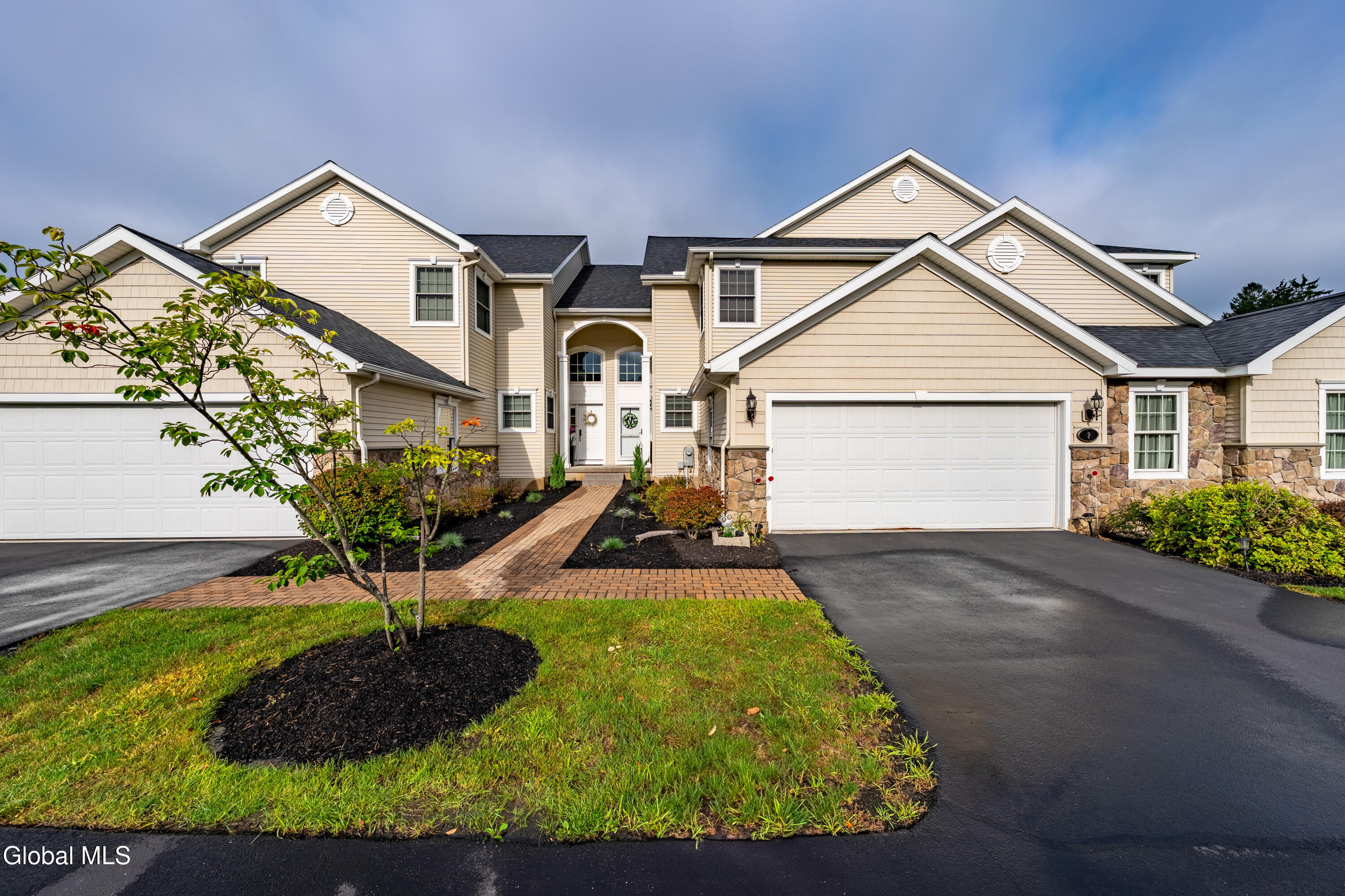 9 Davis Court Albany NY 12208