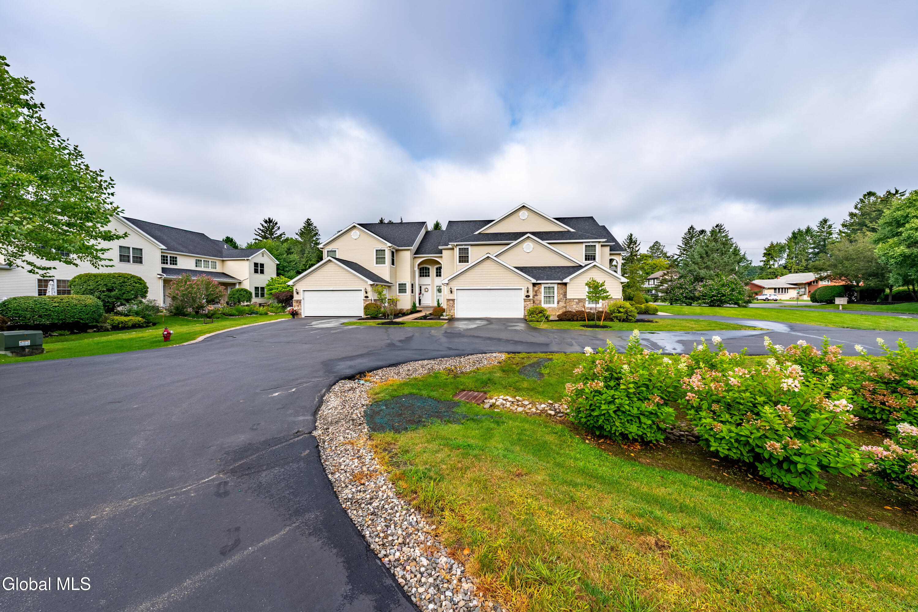 9 Davis Court Albany NY 12208
