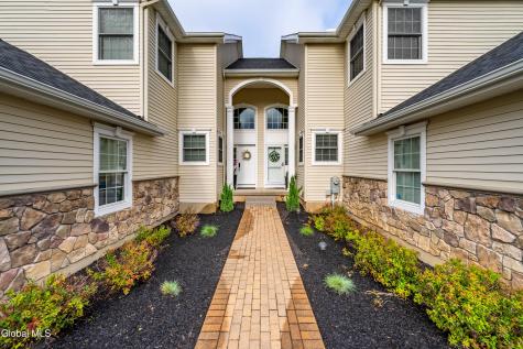 9 Davis Court Albany NY 12208