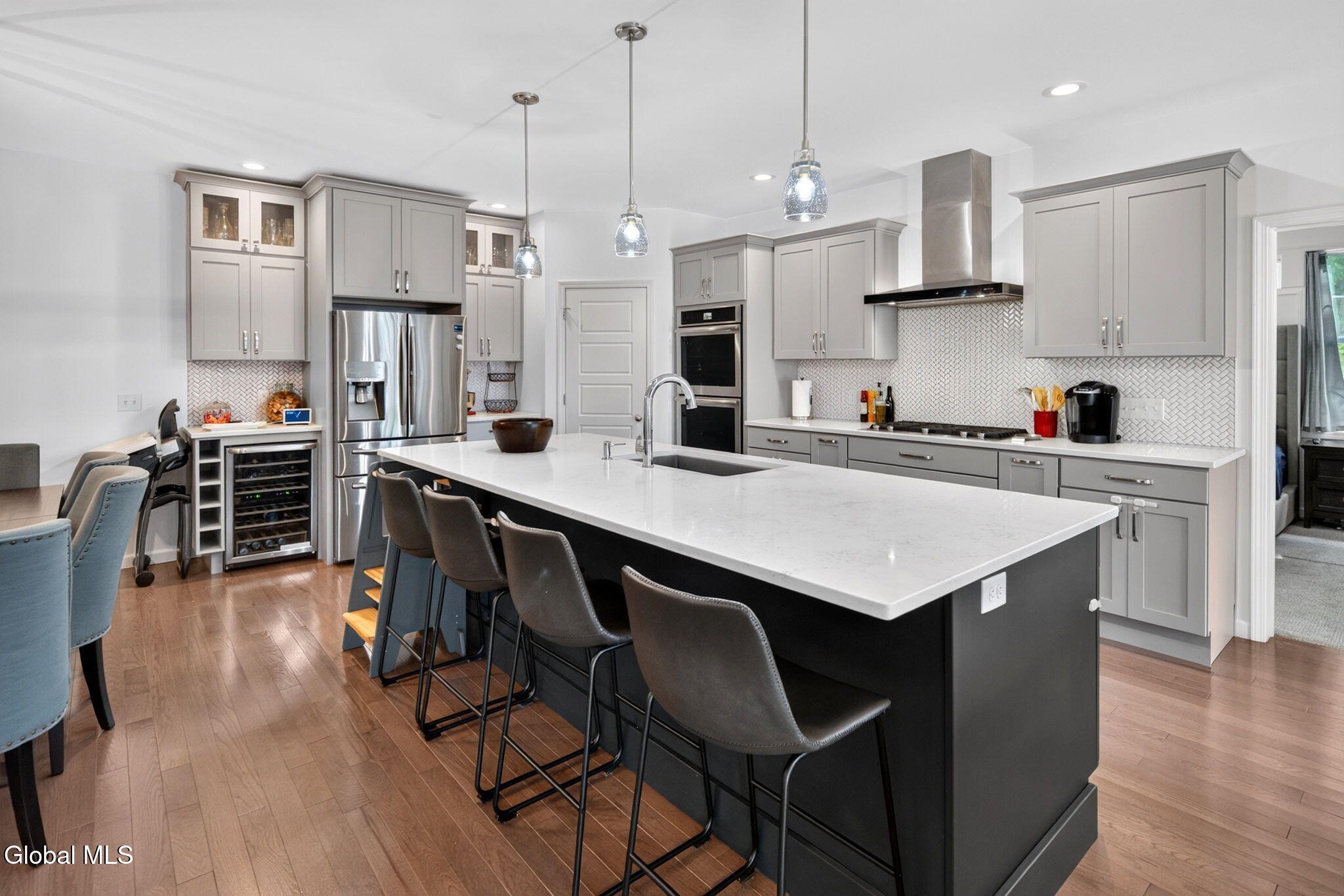 15 Stacey Way Troy NY 12180