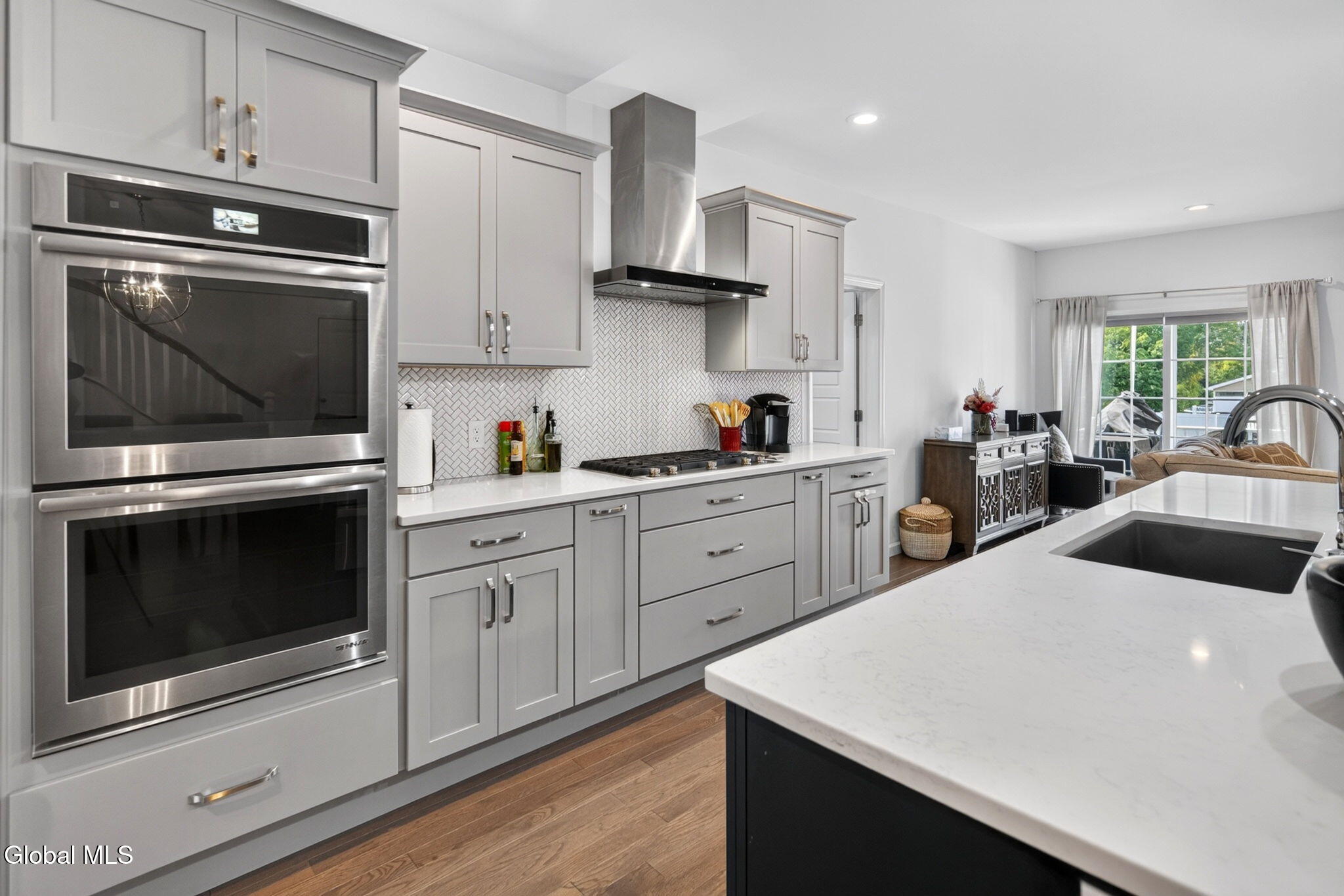 15 Stacey Way Troy NY 12180