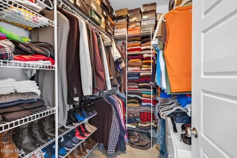 15 Stacey Way Troy NY 12180