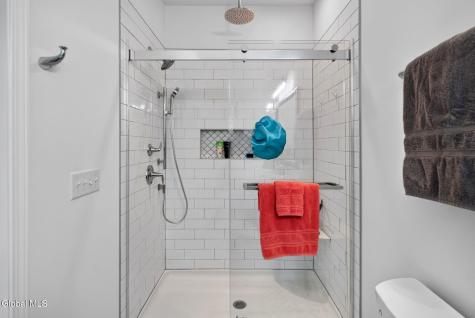 15 Stacey Way Troy NY 12180