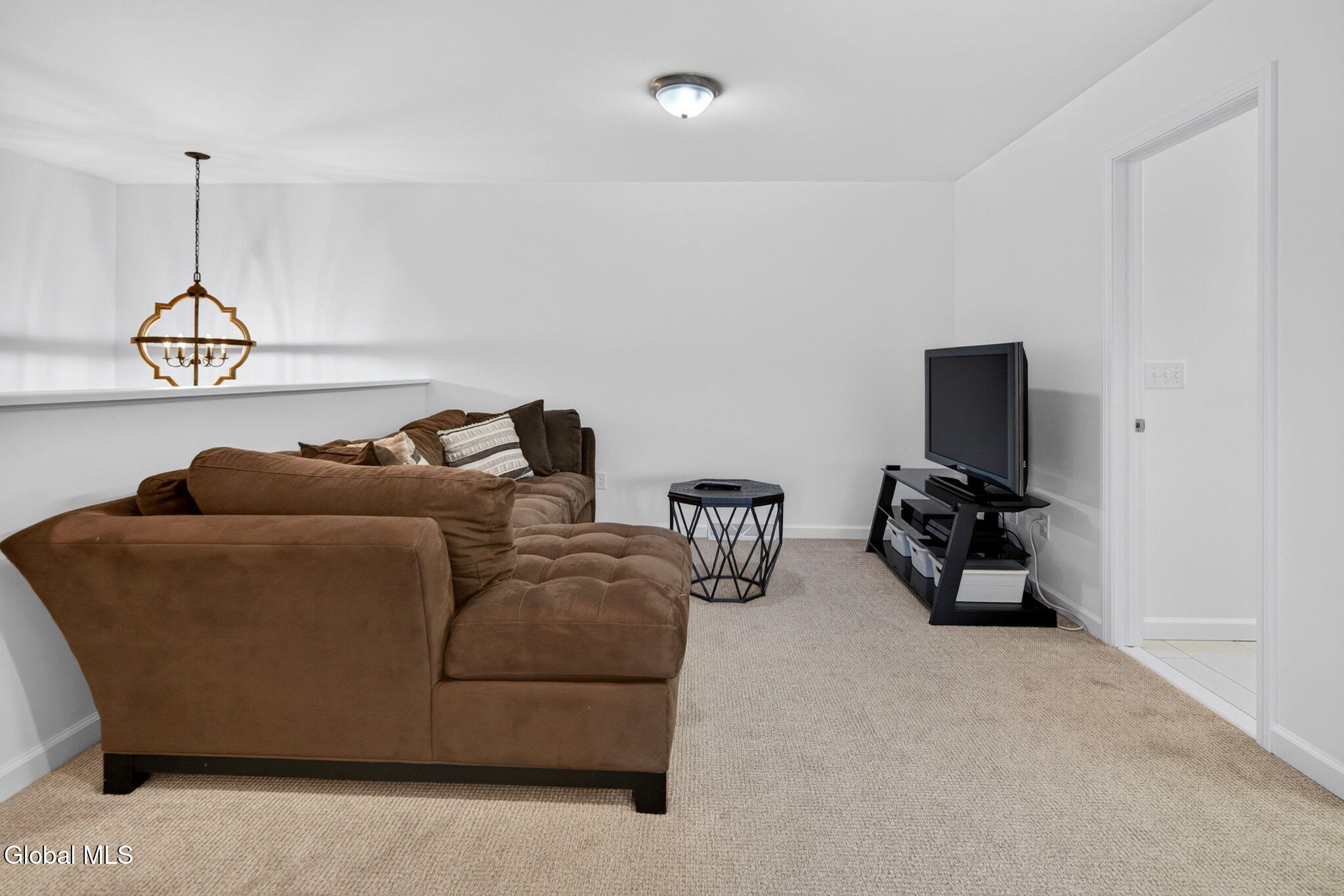 15 Stacey Way Troy NY 12180