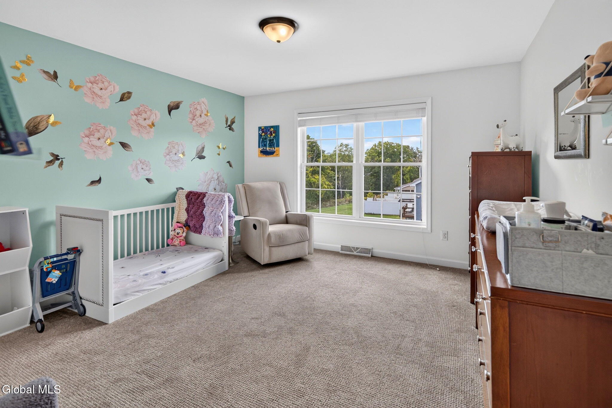 15 Stacey Way Troy NY 12180