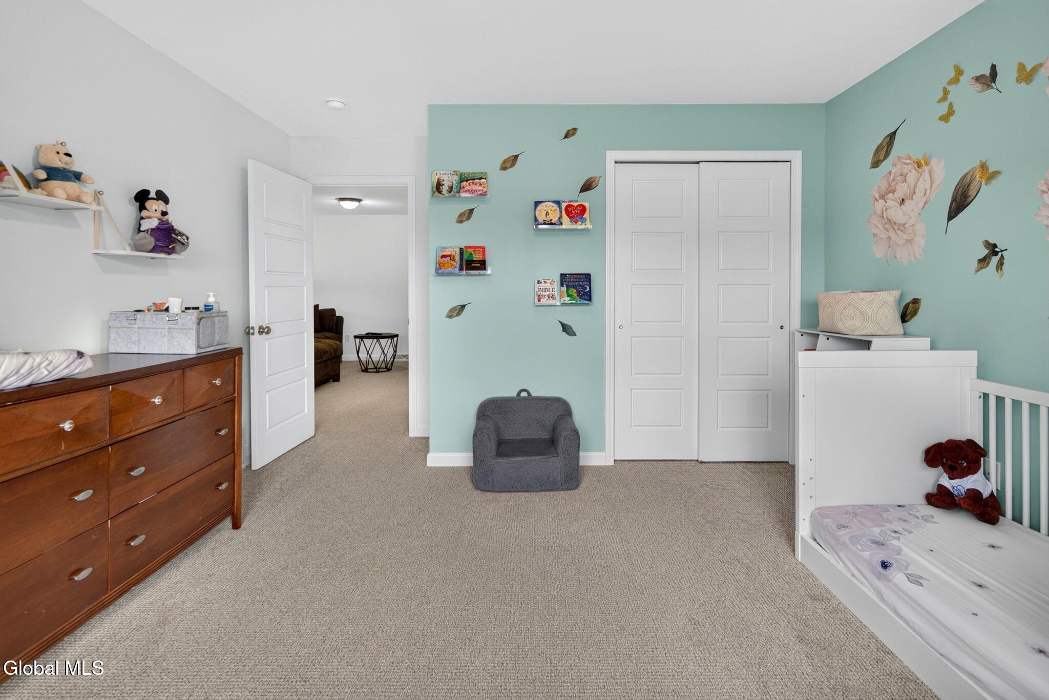 15 Stacey Way Troy NY 12180