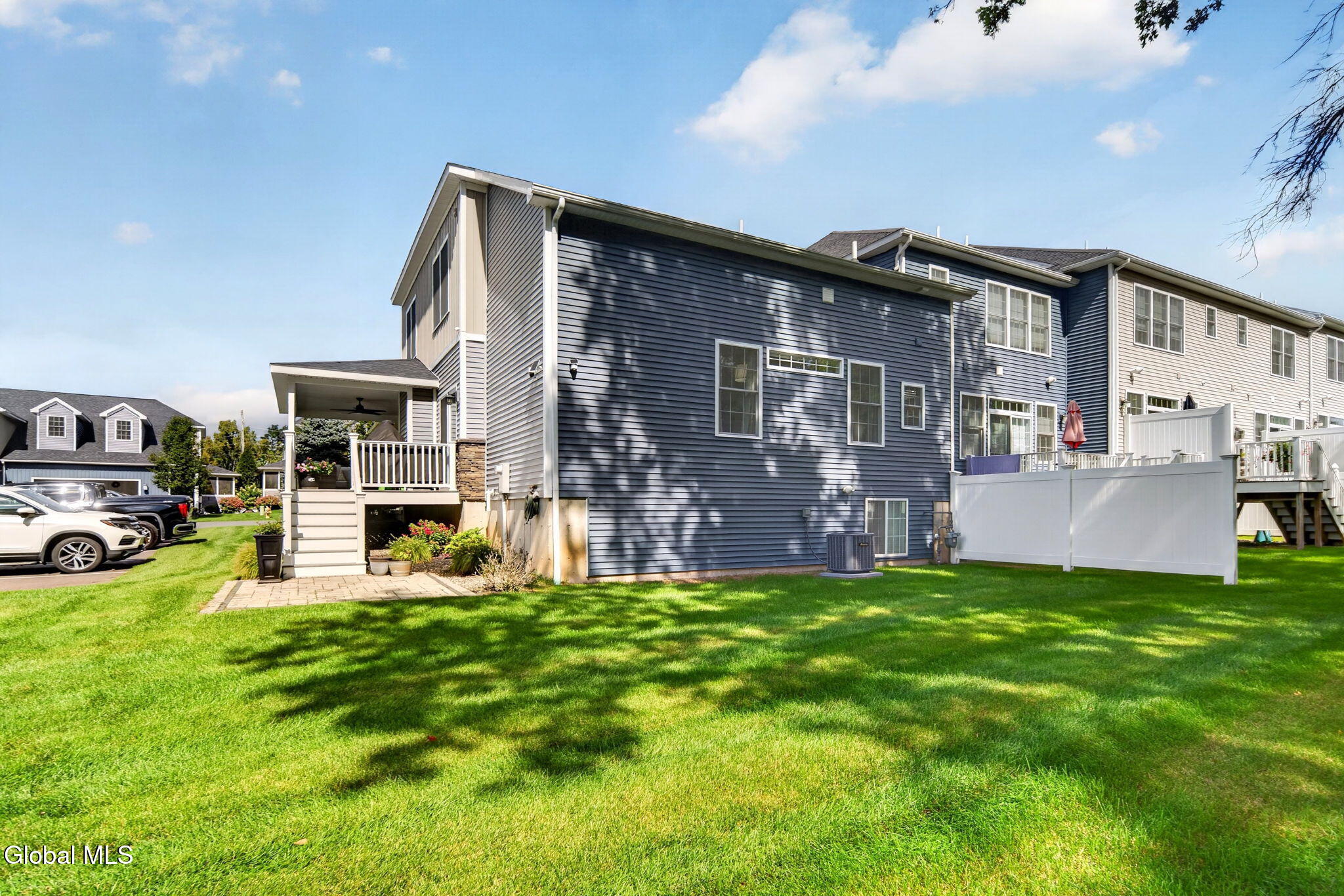 15 Stacey Way Troy NY 12180