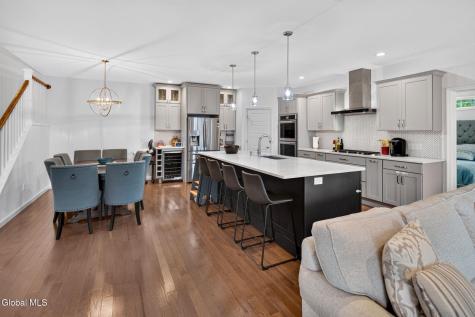 15 Stacey Way Troy NY 12180