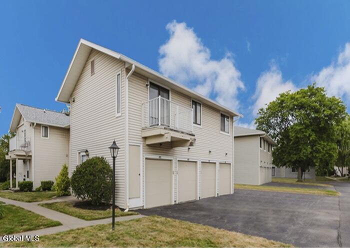 493 Eastbrooke Lane Rochester NY 14618