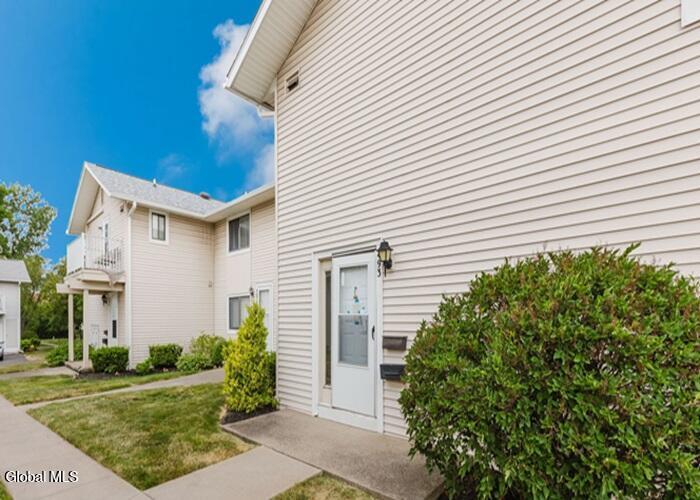 493 Eastbrooke Lane Rochester NY 14618