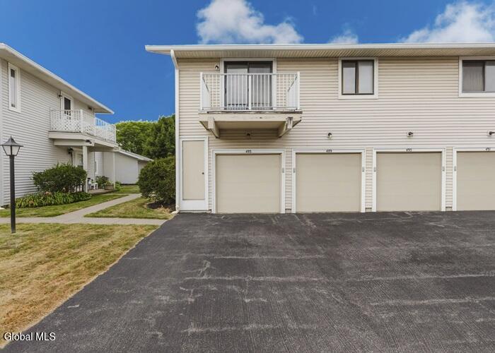 493 Eastbrooke Lane Rochester NY 14618