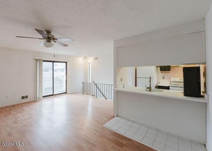 493 Eastbrooke Lane Rochester NY 14618