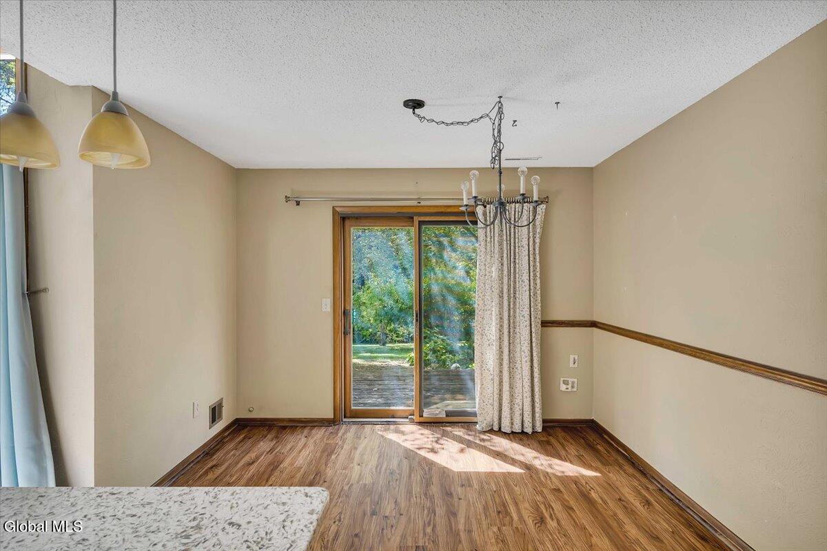 3 Generals Way Halfmoon NY 12065