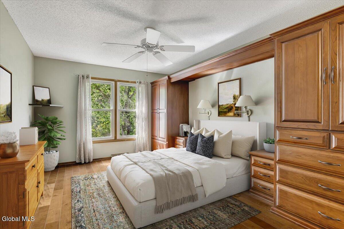 3 Generals Way Halfmoon NY 12065