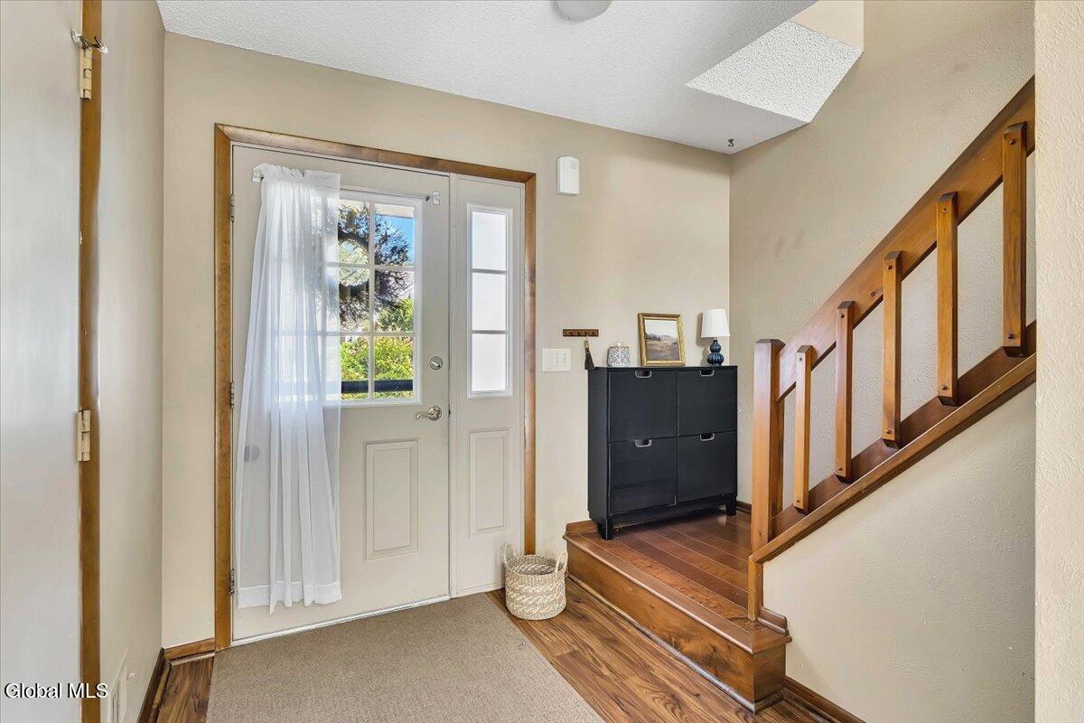 3 Generals Way Halfmoon NY 12065