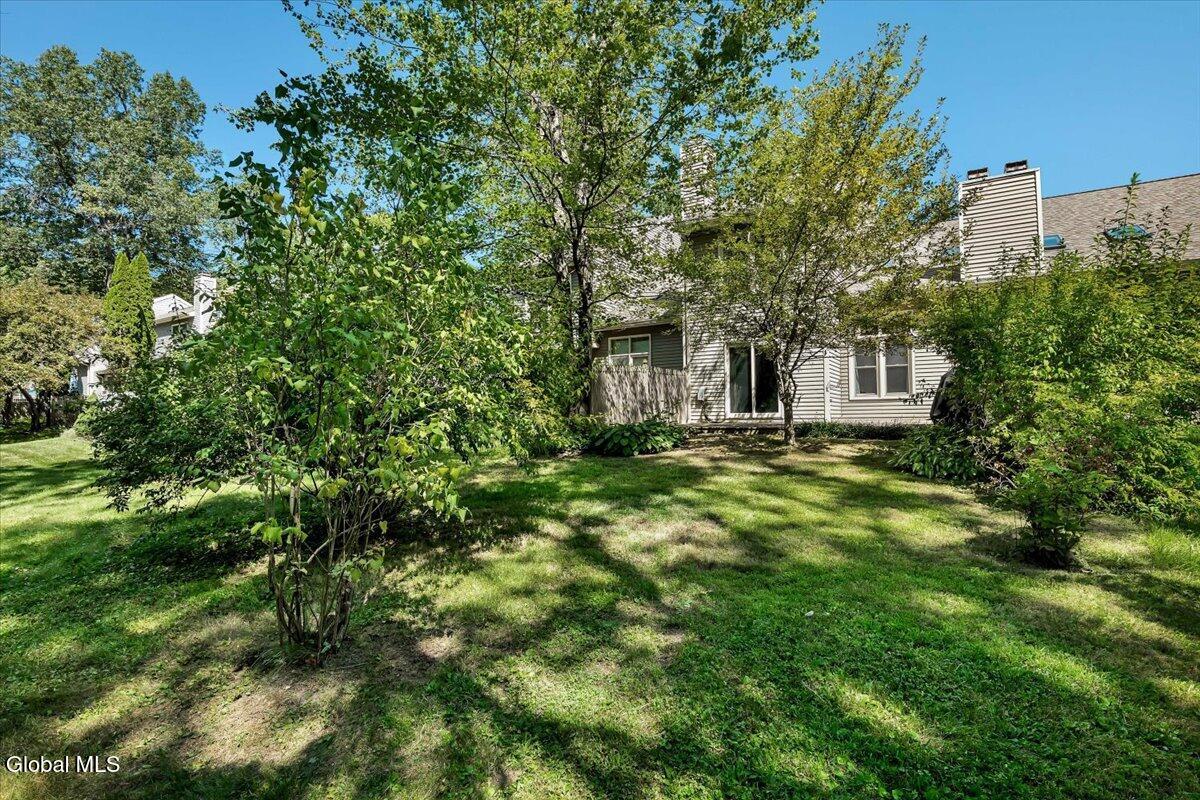 3 Generals Way Halfmoon NY 12065