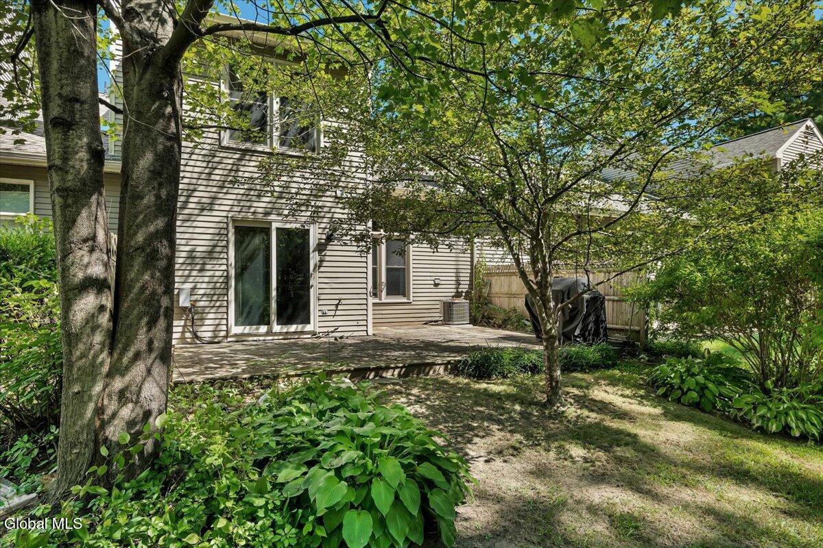 3 Generals Way Halfmoon NY 12065