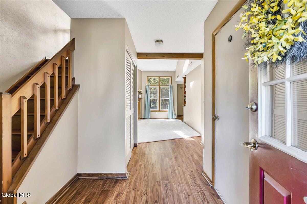 3 Generals Way Halfmoon NY 12065