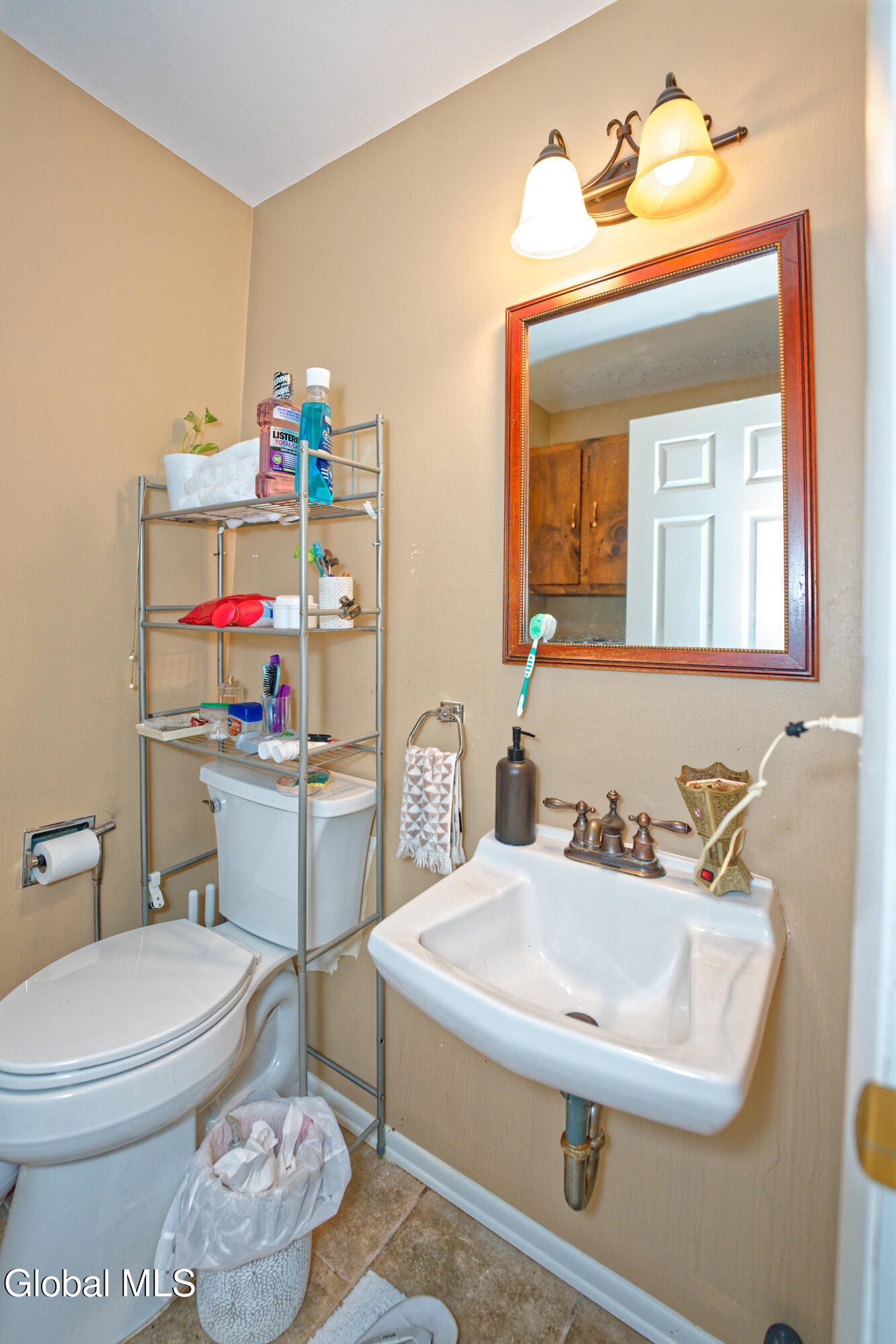 11 Fox Hollow Square Cohoes NY 12047