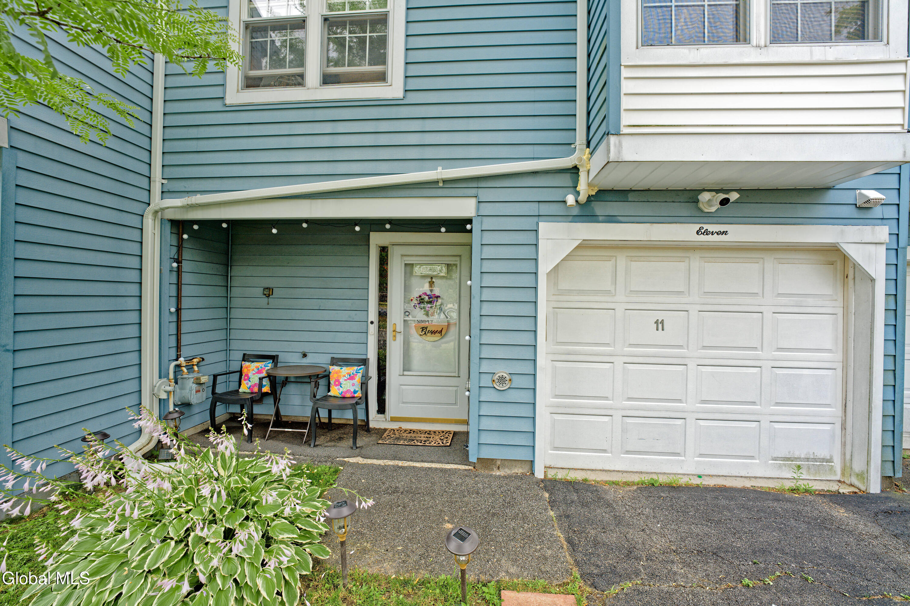 11 Fox Hollow Square Cohoes NY 12047