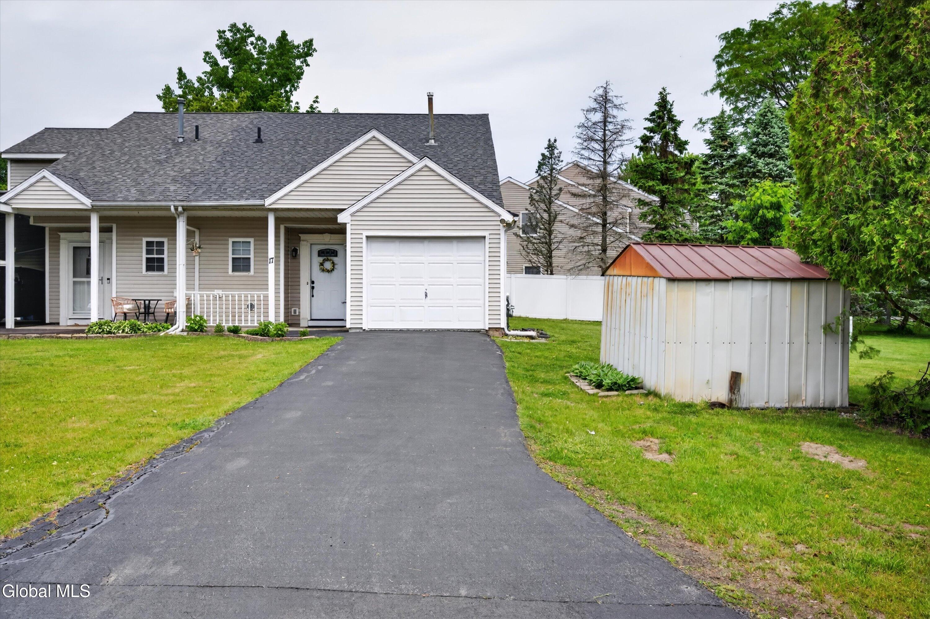 17 Diane Court Cohoes NY 12047