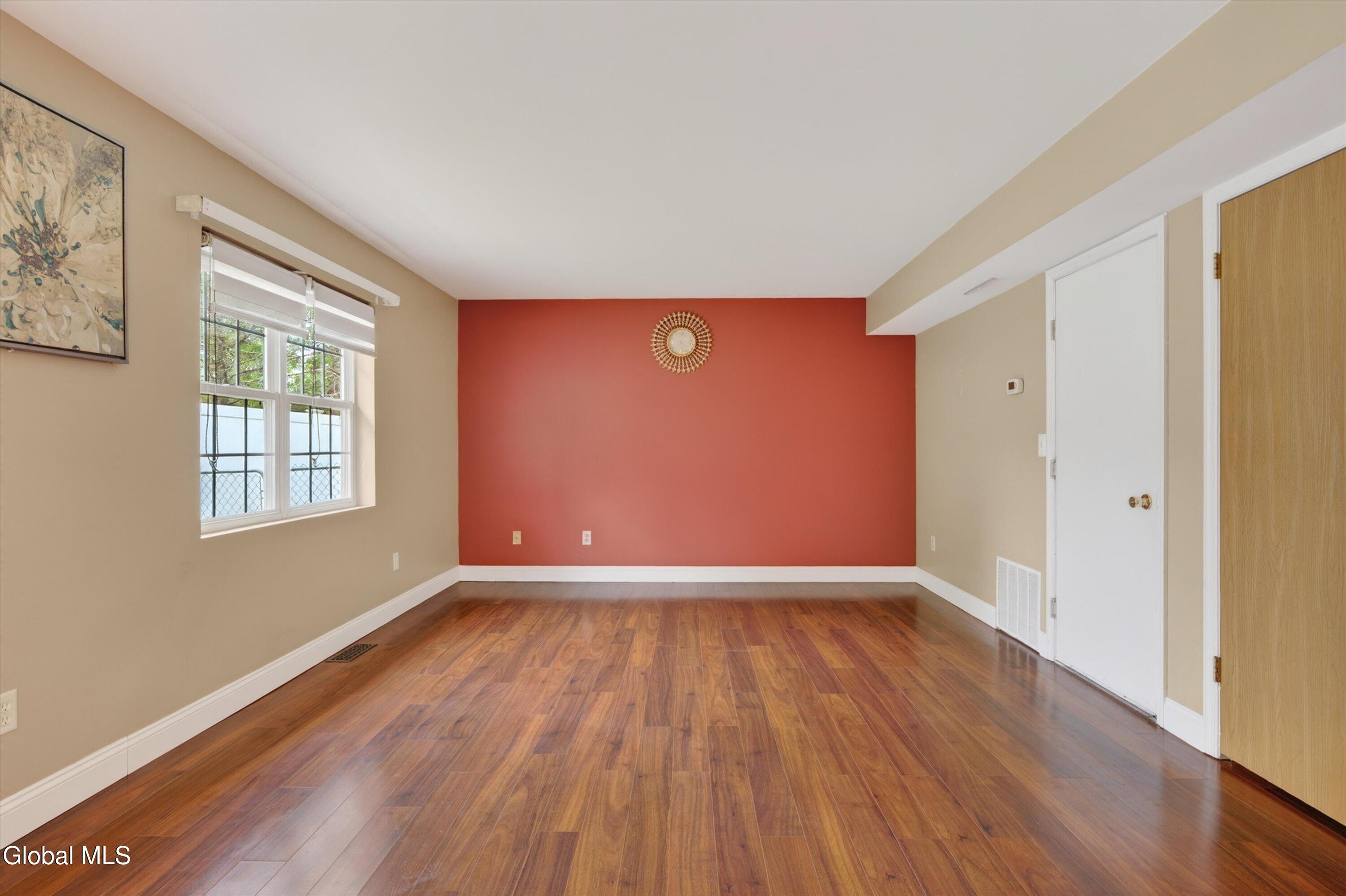 17 Diane Court Cohoes NY 12047