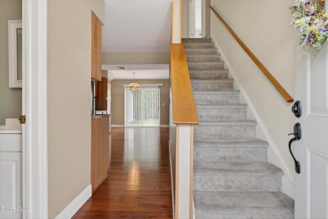 17 Diane Court Cohoes NY 12047