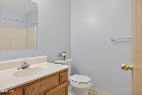 17 Diane Court Cohoes NY 12047