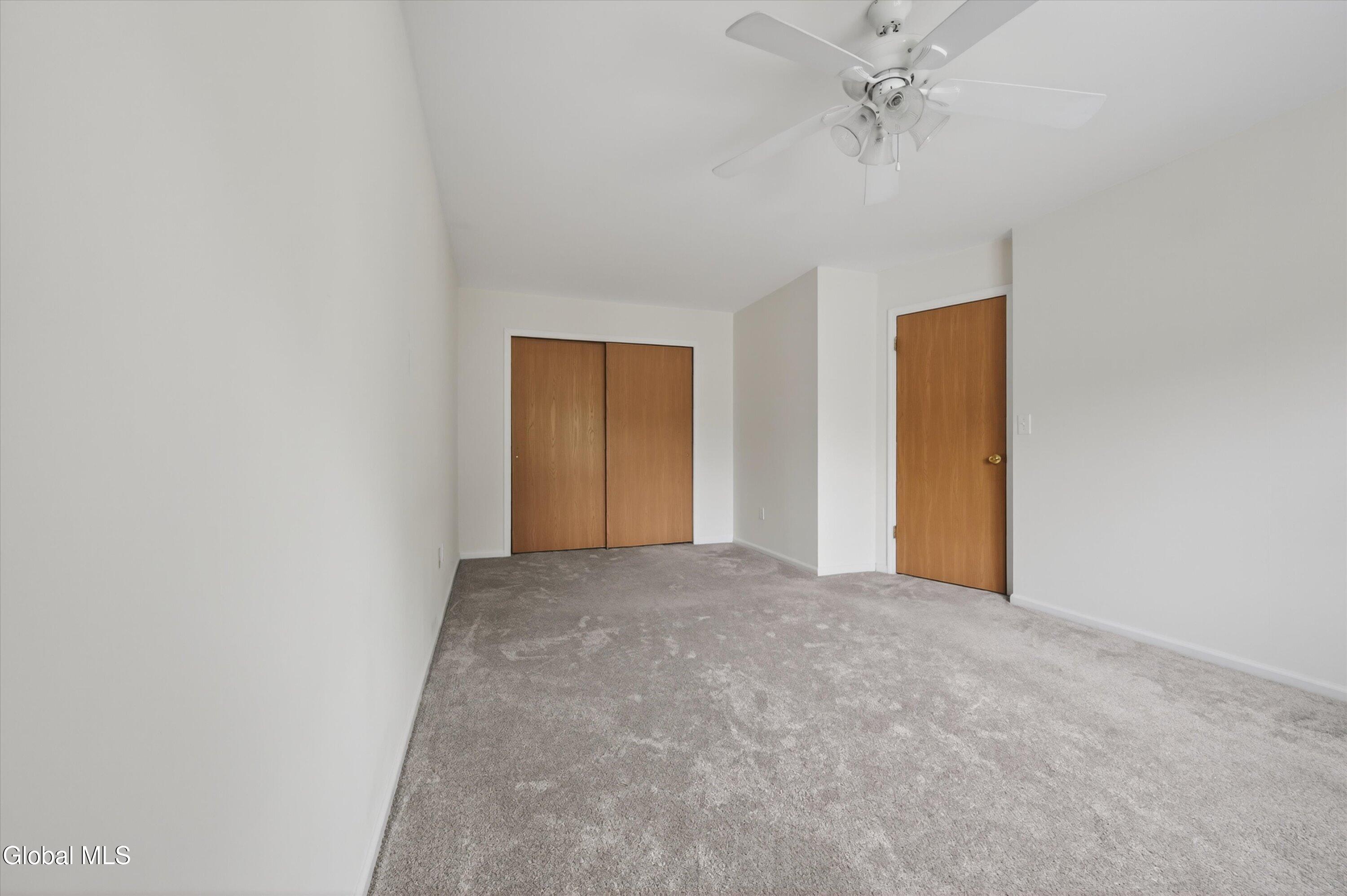 17 Diane Court Cohoes NY 12047
