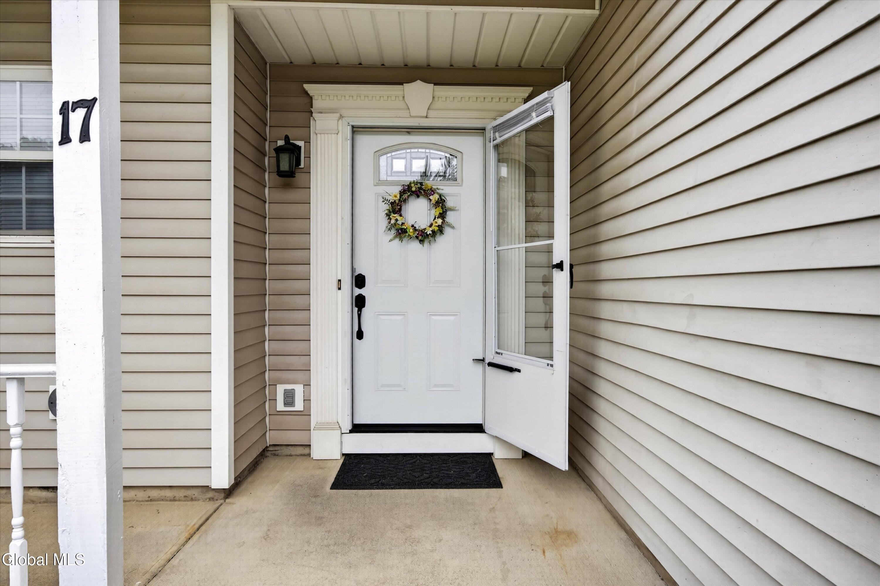 17 Diane Court Cohoes NY 12047