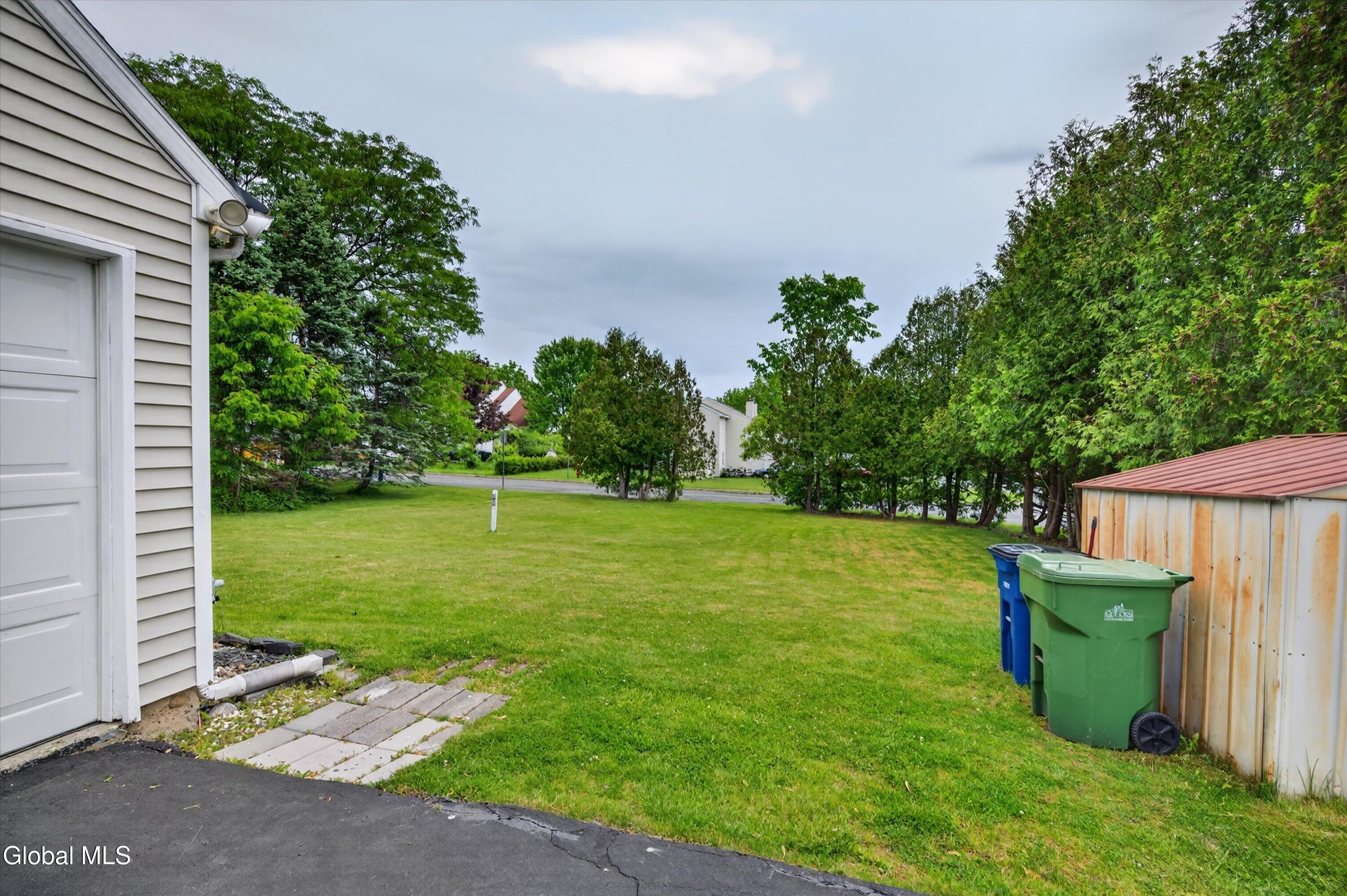 17 Diane Court Cohoes NY 12047