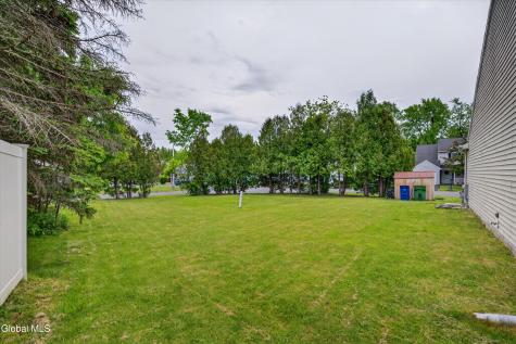 17 Diane Court Cohoes NY 12047