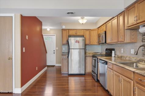 17 Diane Court Cohoes NY 12047