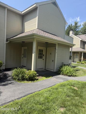 215 Monmouth Way Clifton Park NY 12065