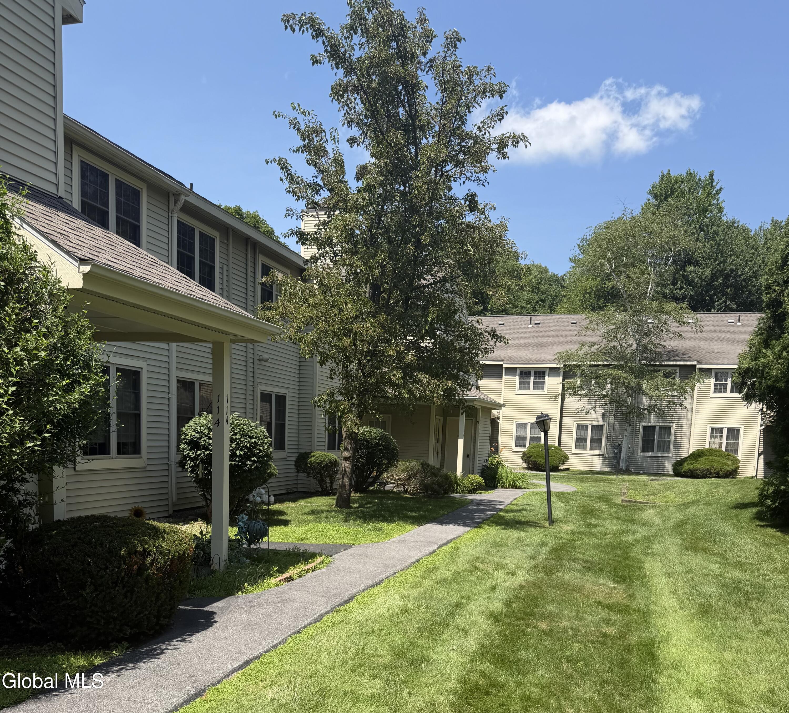 215 Monmouth Way Clifton Park NY 12065