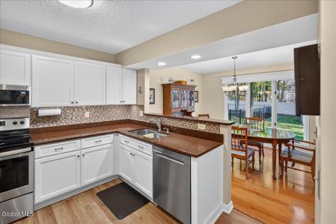 46 Captains Boulevard Waterford NY 12188