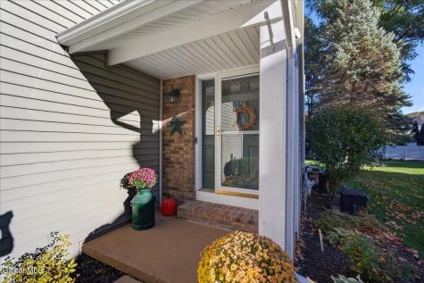 46 Captains Boulevard Waterford NY 12188