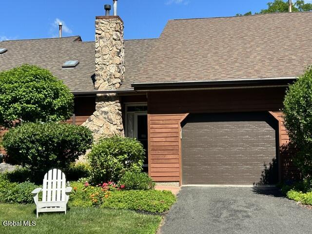 12 Lillian Lane Troy NY 12180