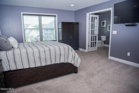 184 Fieldstone Drive Niskayuna NY 12304