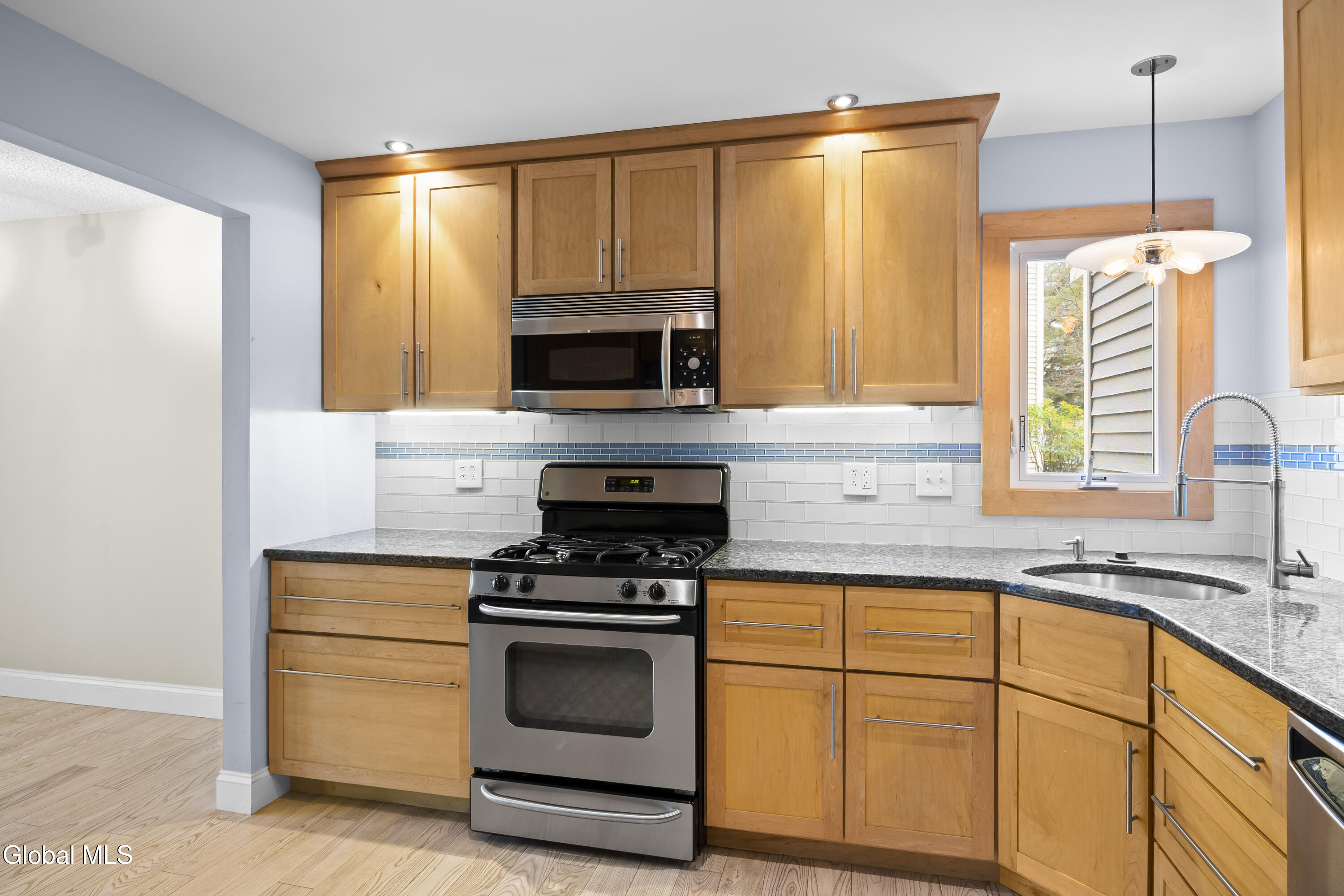 125 Garnett Lane Slingerlands NY 12159